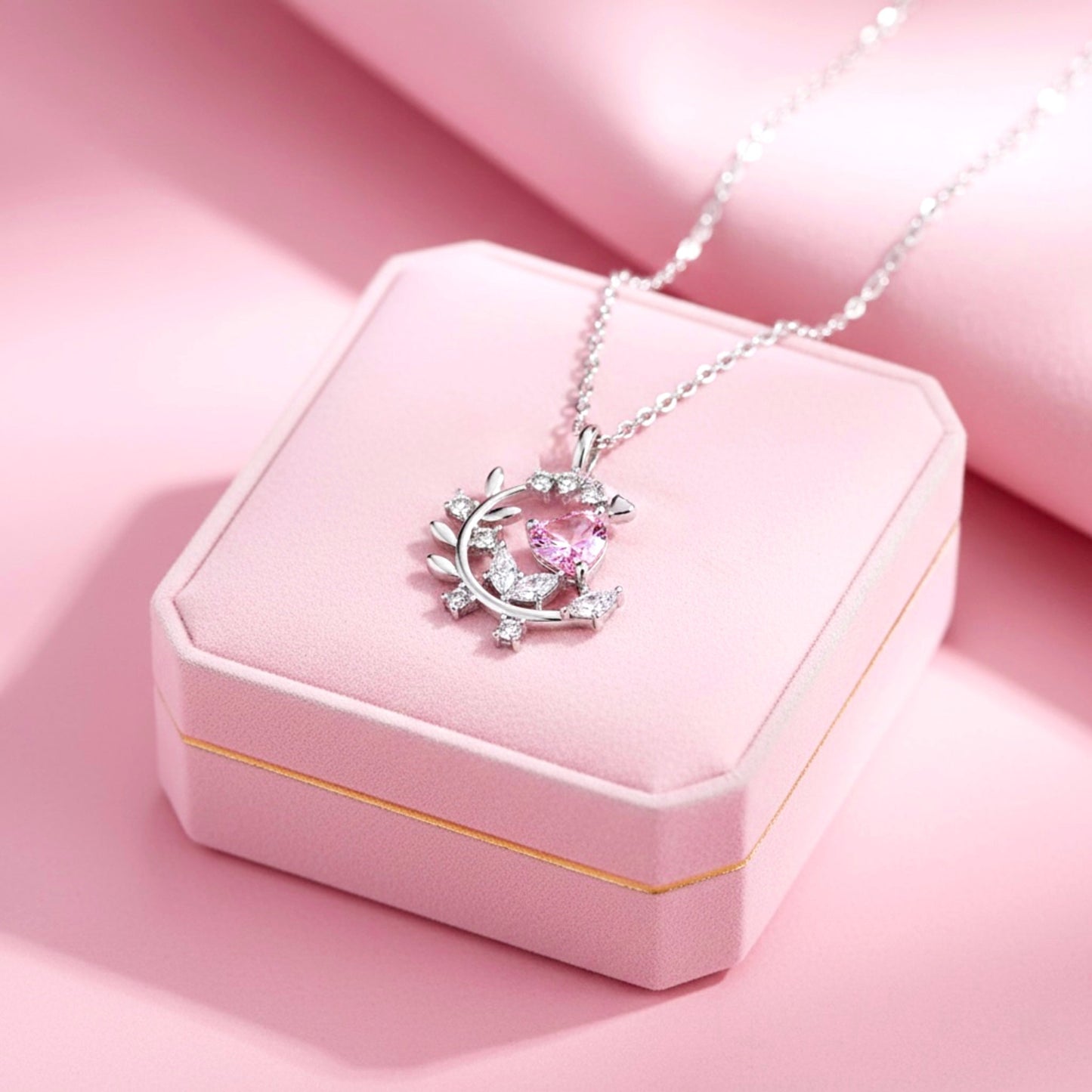 MOONLIT Necklace